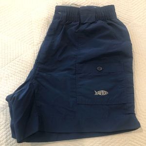 Navy aftco shorts 6 in.